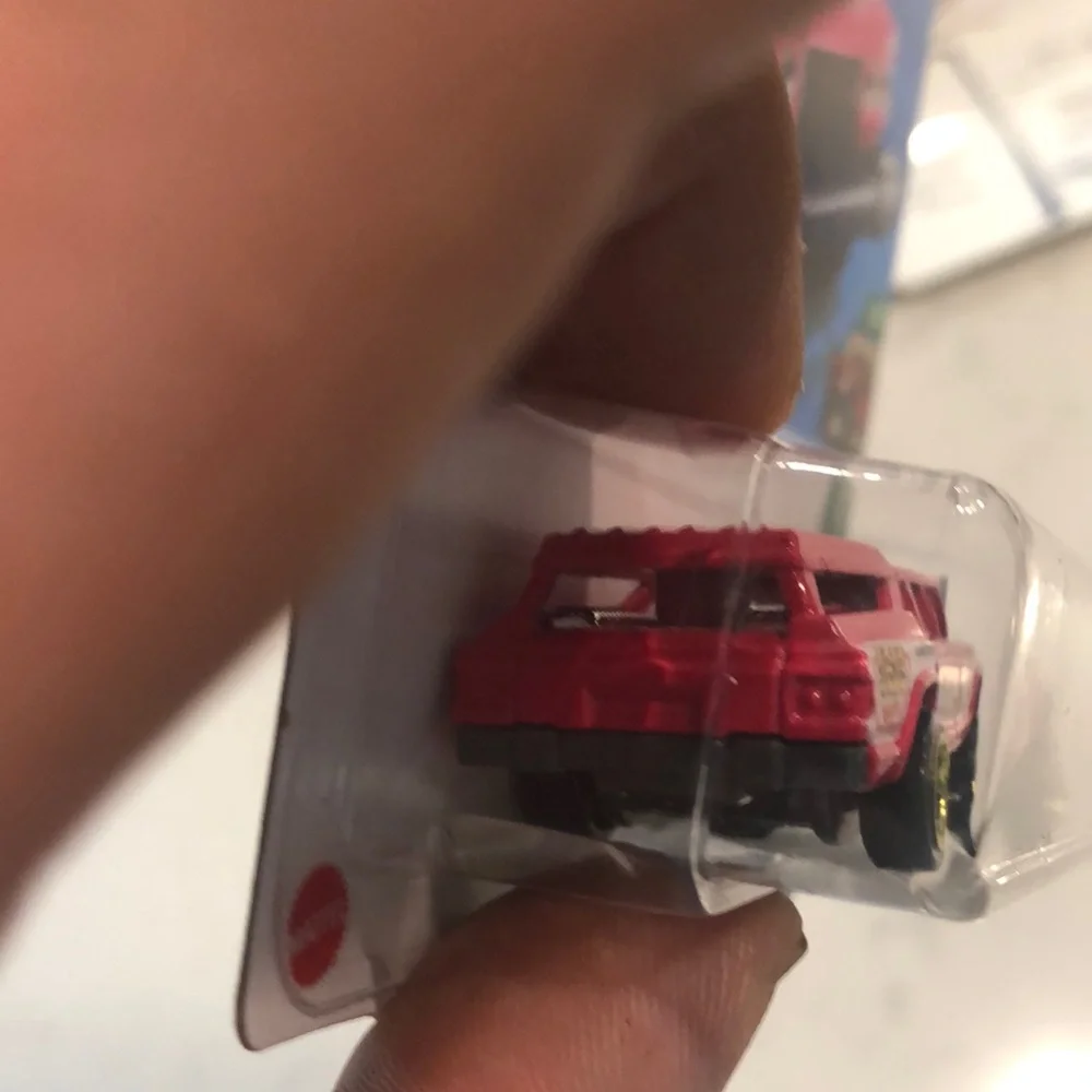 Cruise Bruiser Pink Toy Car